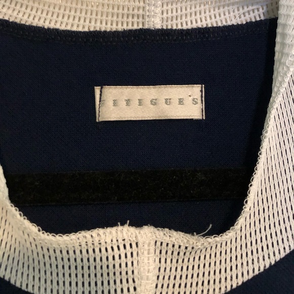 Fitigues Hooded Sleeveless Top - Picture 5 of 7